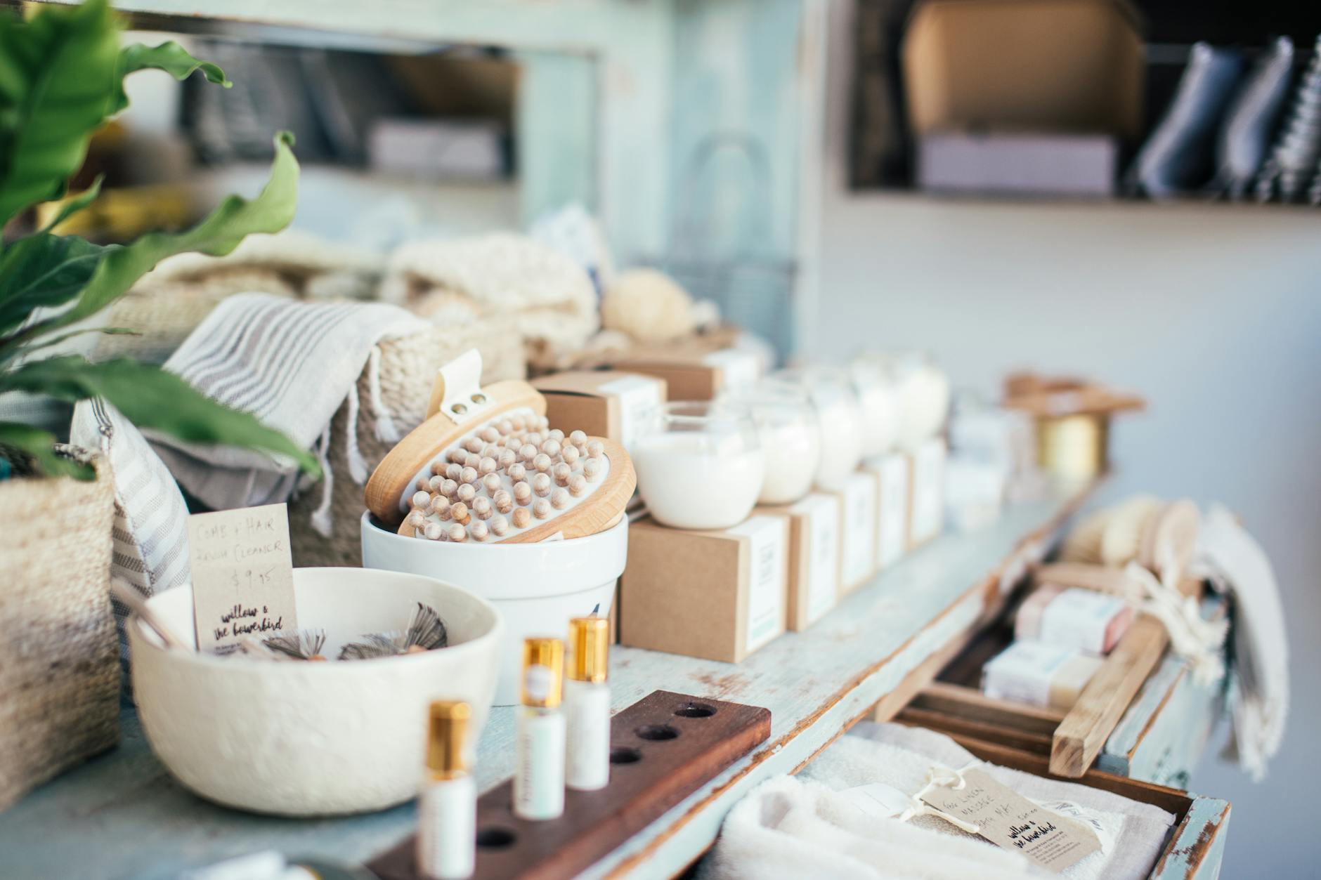 The Best Ways to Layer Your Perfumes